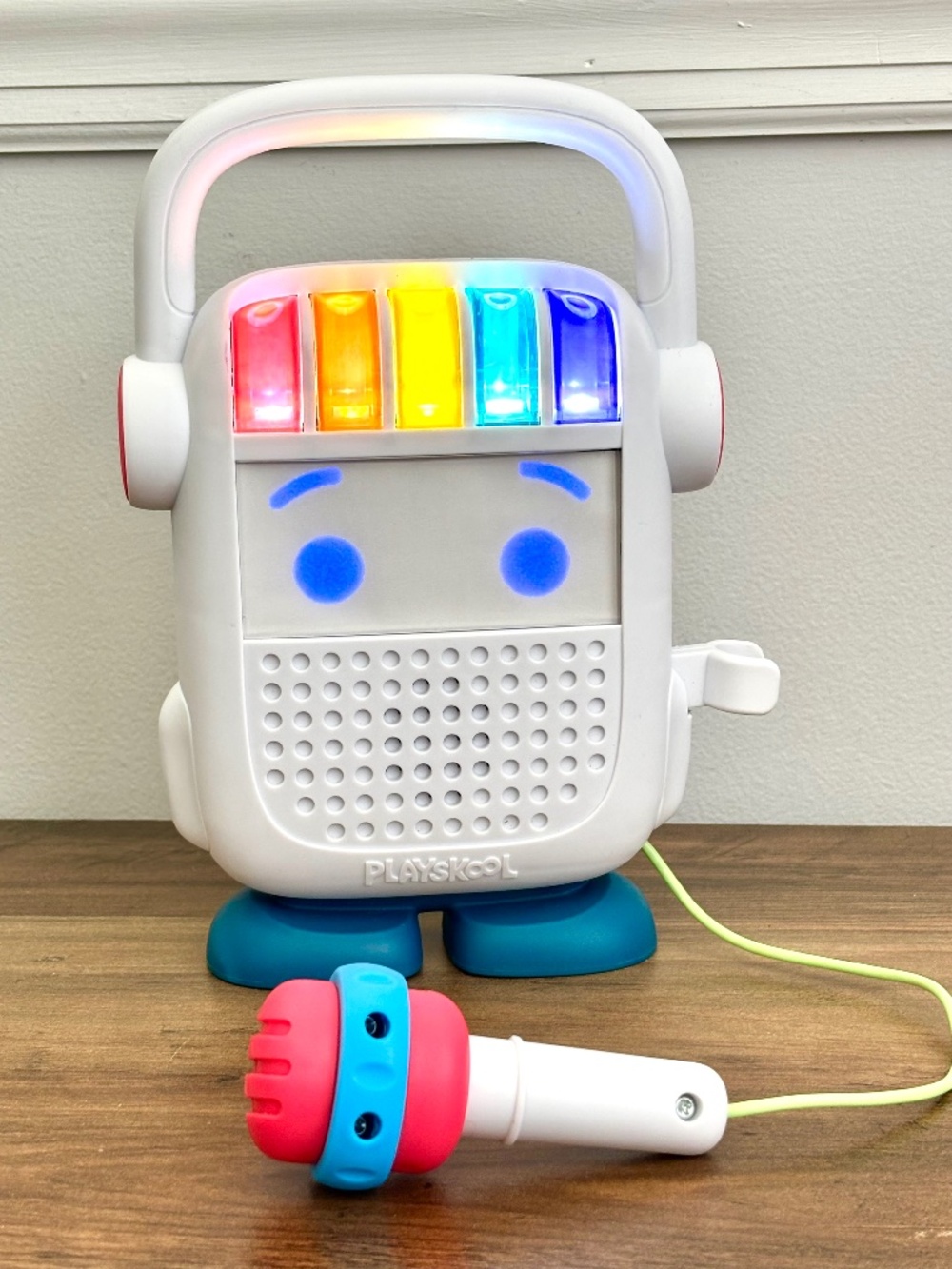 Playskool Rock n’ Roll Bot Bluetooth Speaker Voice Changing Karaoke Microphone